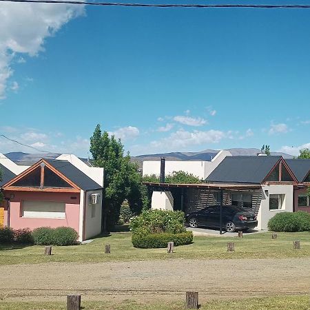 Posada Y Spa Las Golondrinas Acomodação com café da manhã Sierra de la Ventana Exterior foto