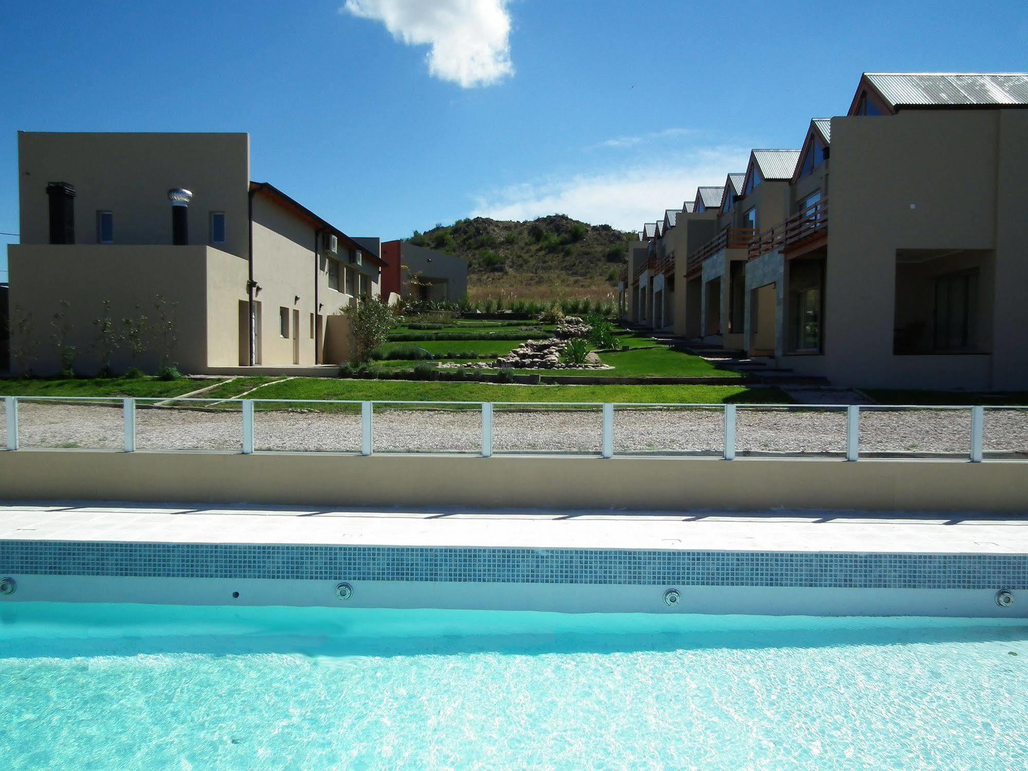 Posada Y Spa Las Golondrinas Sierra de la Ventana Exterior foto