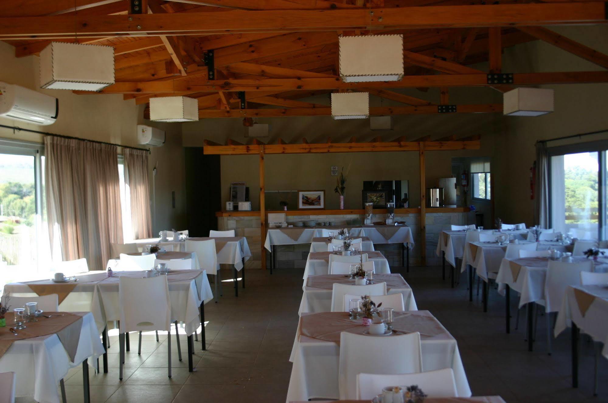 Posada Y Spa Las Golondrinas Acomodação com café da manhã Sierra de la Ventana Exterior foto