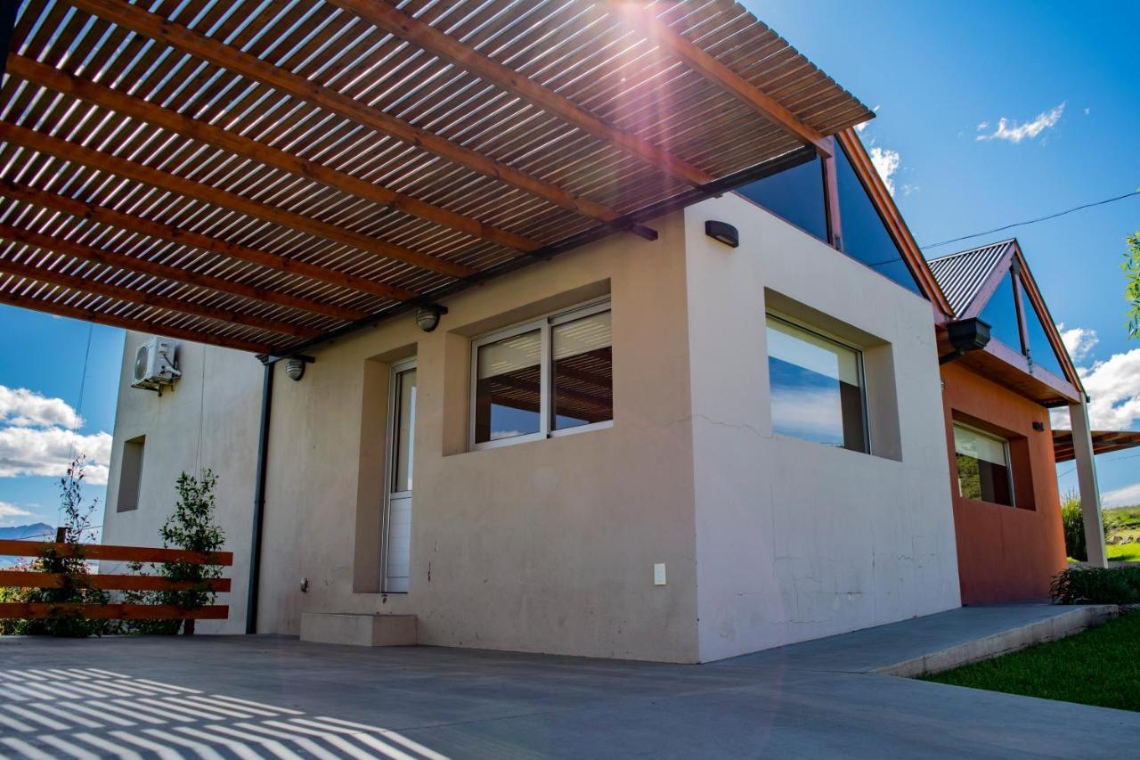 Posada Y Spa Las Golondrinas Acomodação com café da manhã Sierra de la Ventana Exterior foto