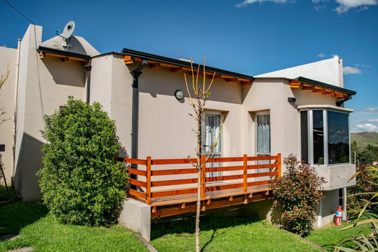Posada Y Spa Las Golondrinas Sierra de la Ventana Exterior foto
