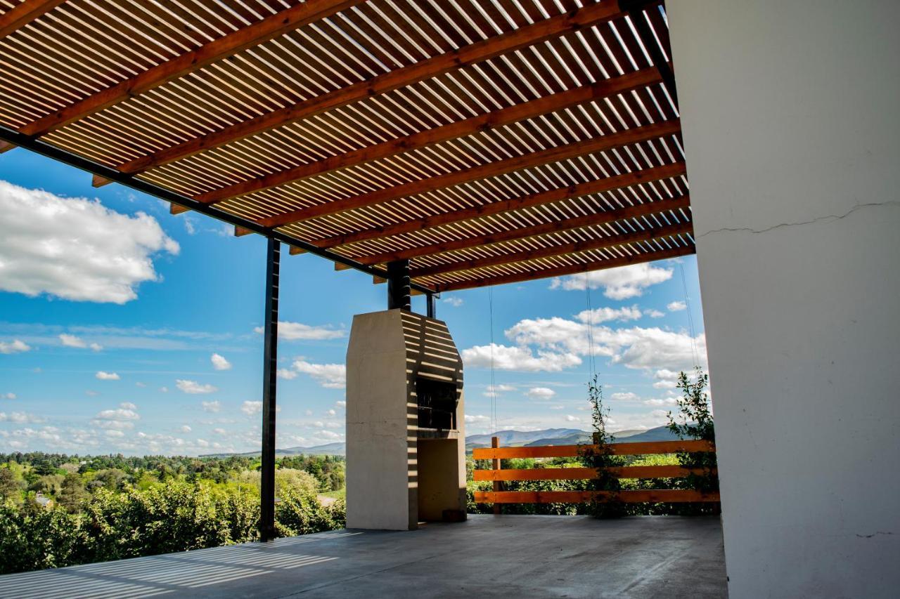 Posada Y Spa Las Golondrinas Acomodação com café da manhã Sierra de la Ventana Exterior foto